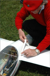 Foto Paul Gierlach, Alle Luftspalte werden abgeklebt