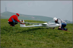 Foto Paul Gierlach, Einklinken des Katapultseils